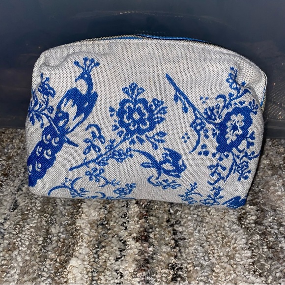 KLM Handbags - Blue Floral Print Canvas Cosmetic Bag (13)